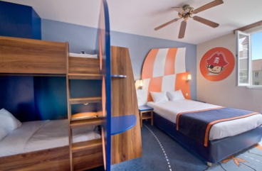 3-persoonskamer hotel Explorers met stapelbed