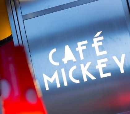 Café Mickey Disney Village Disneyland Parijs