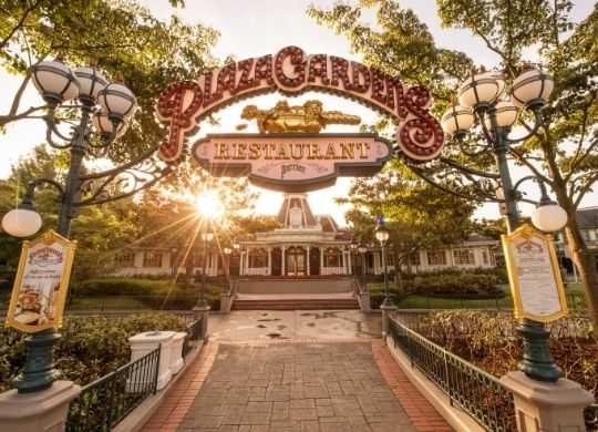 Genieten van het smaakvolle eten in Disneyland Parijs Plaza Gardens