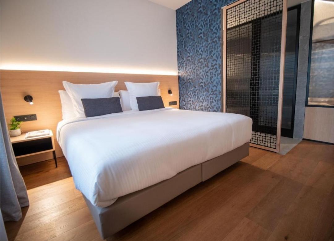 Paxton Marne La Vallee Disneyland Paris