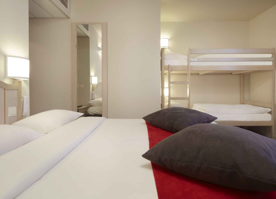 Vierpersoonskamer hotel Campanile