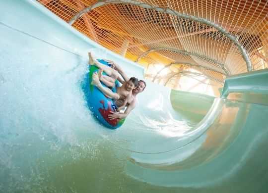 Veel zwemplezier in Village Nature Paris